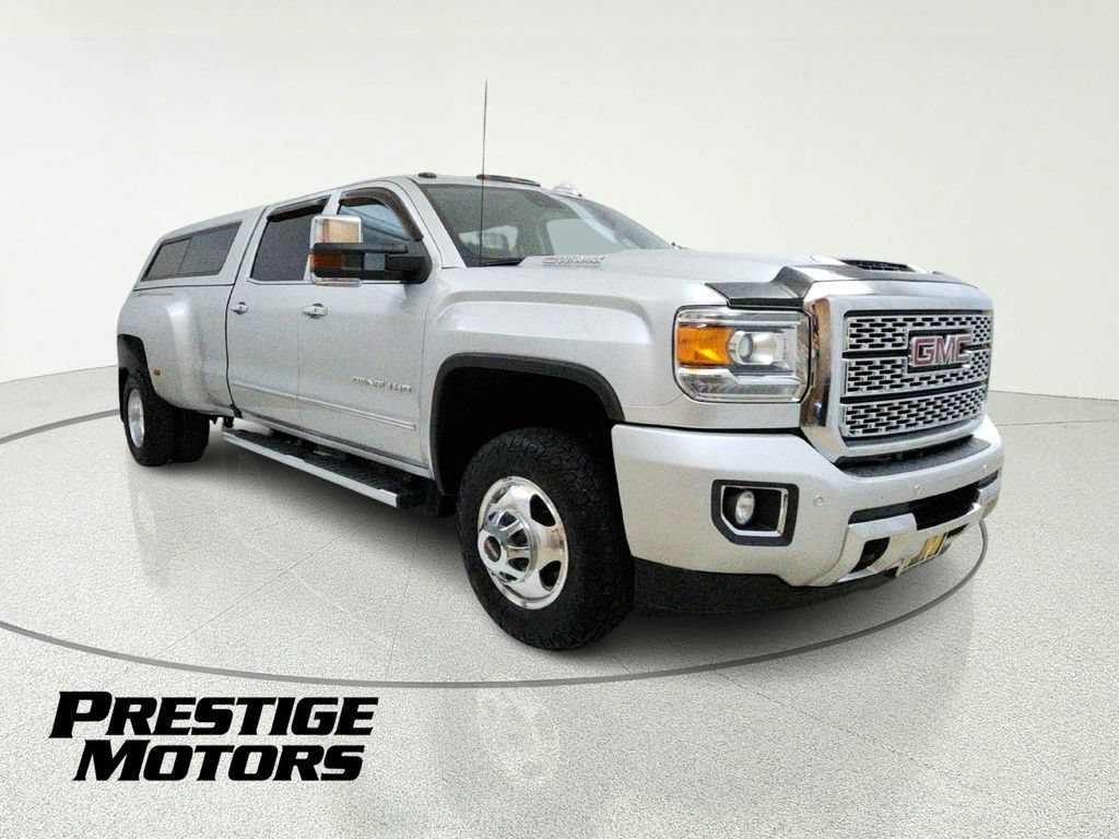 Used 2019 GMC Sierra 3500 Denali AWD/4WD image 1