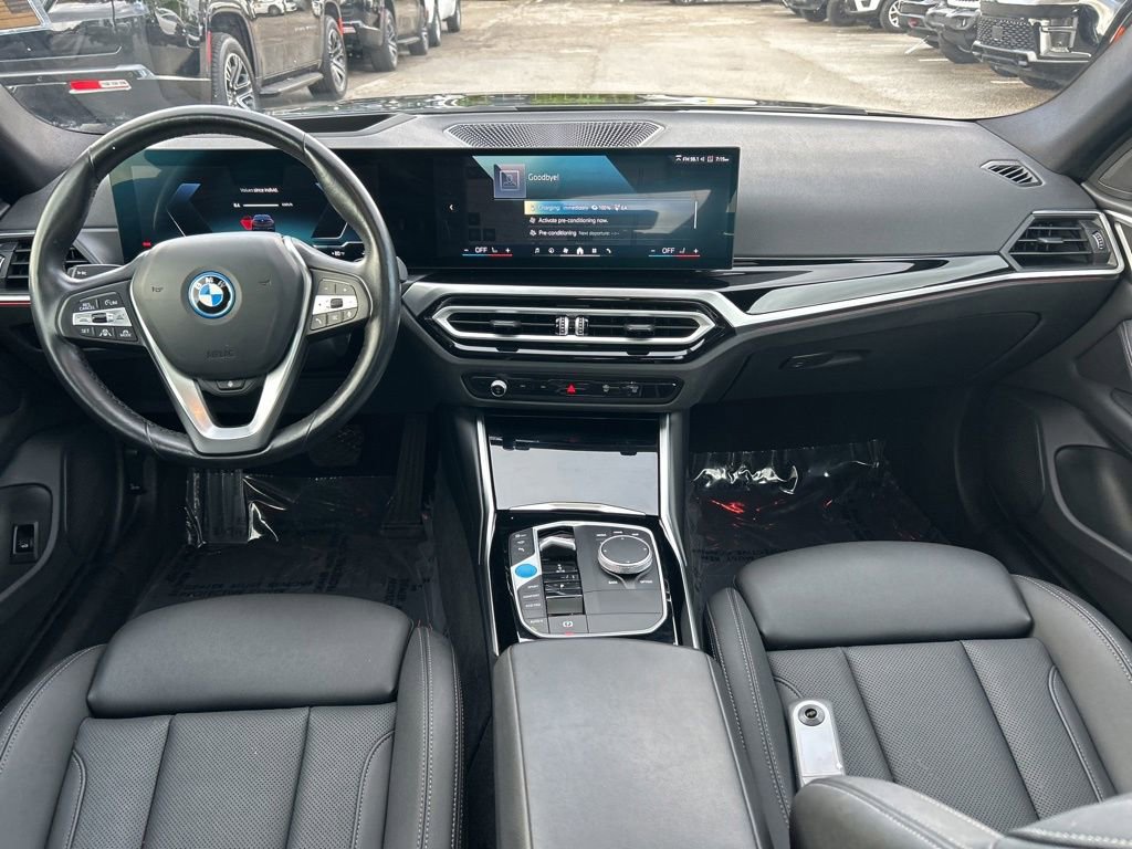 Used 2024 BMW i4 eDrive40 RWD image 32