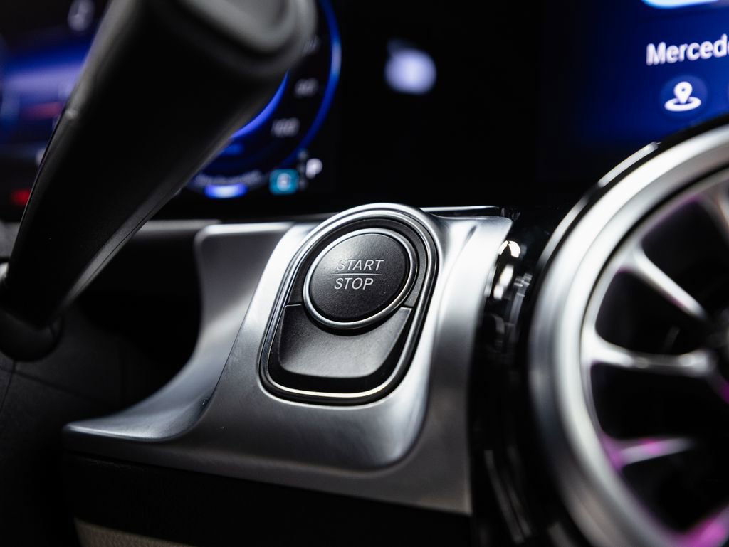 Certified 2024 Mercedes-Benz EQB 300 4MATIC image 15