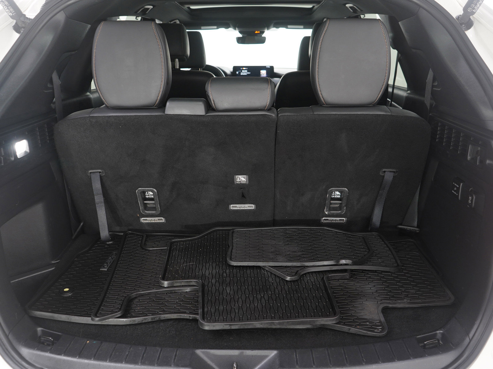 Certified 2024 MAZDA CX-90 3.3 Turbo w/ Premium Plus Pkg image 11