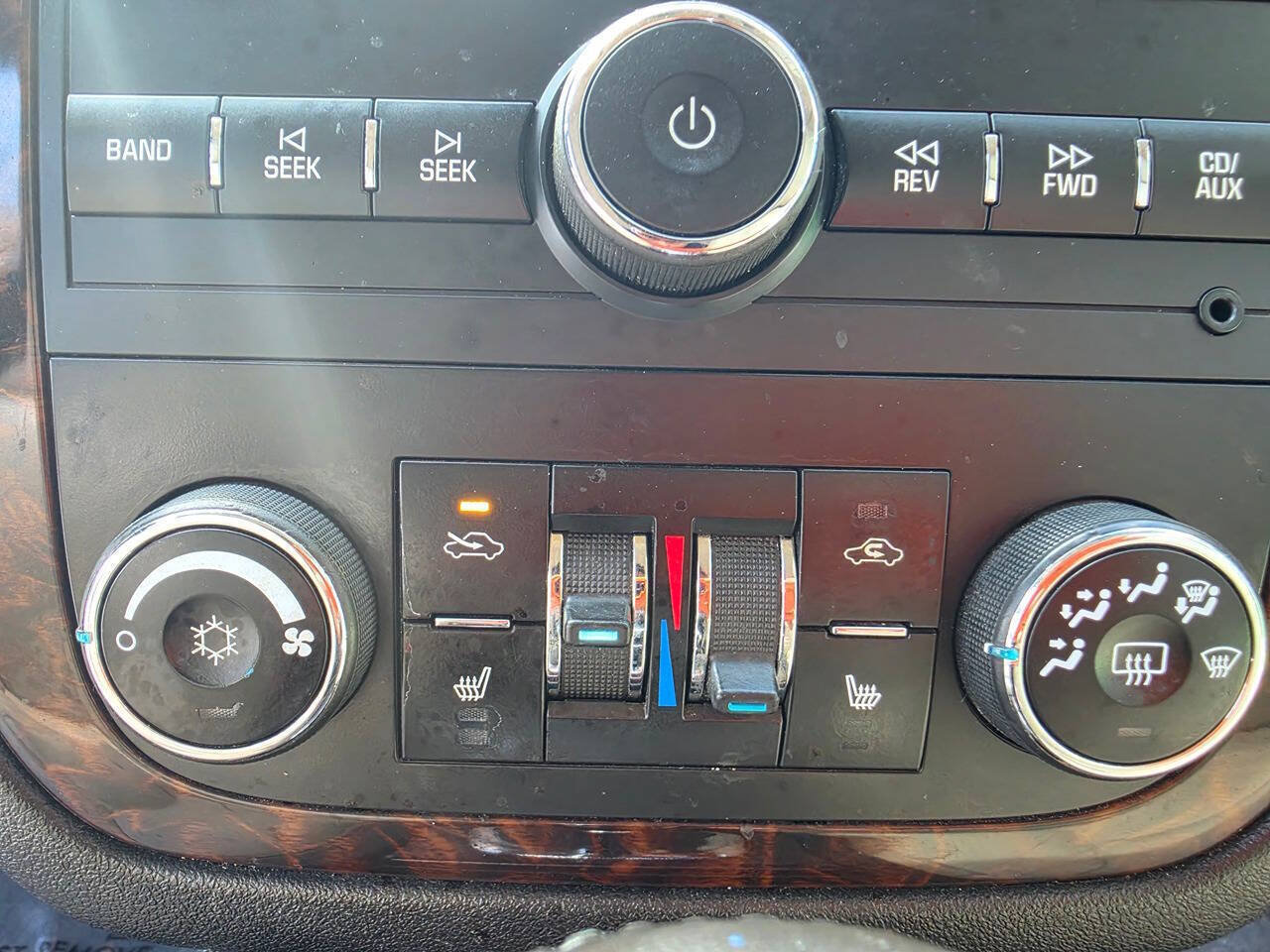 Used 2014 Chevrolet Impala LTZ FWD image 36