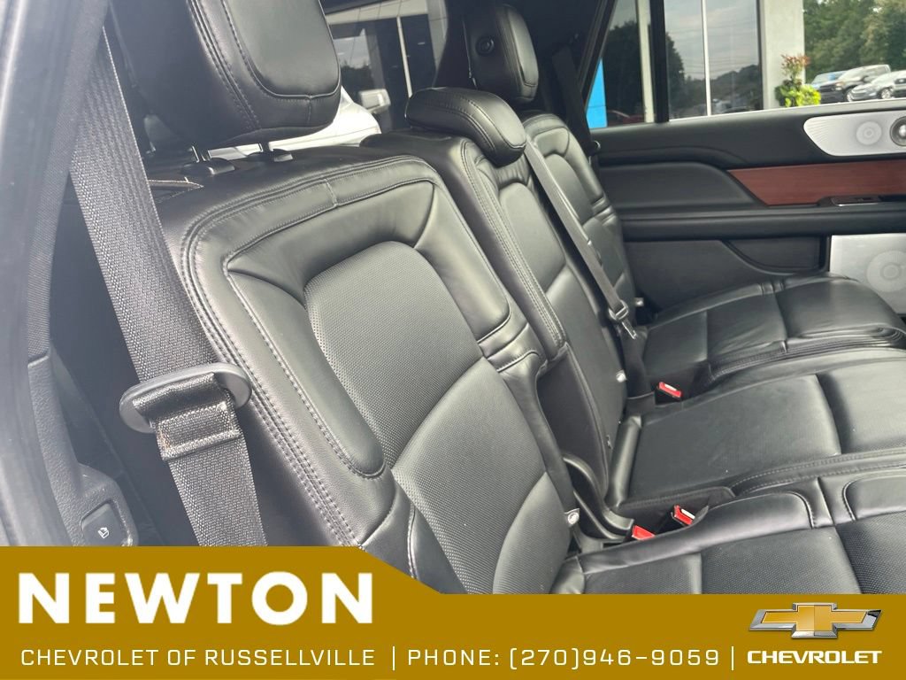 Used 2020 Lincoln Navigator Reserve w/ Equipment Group 208A Reserve AWD/4WD image 31