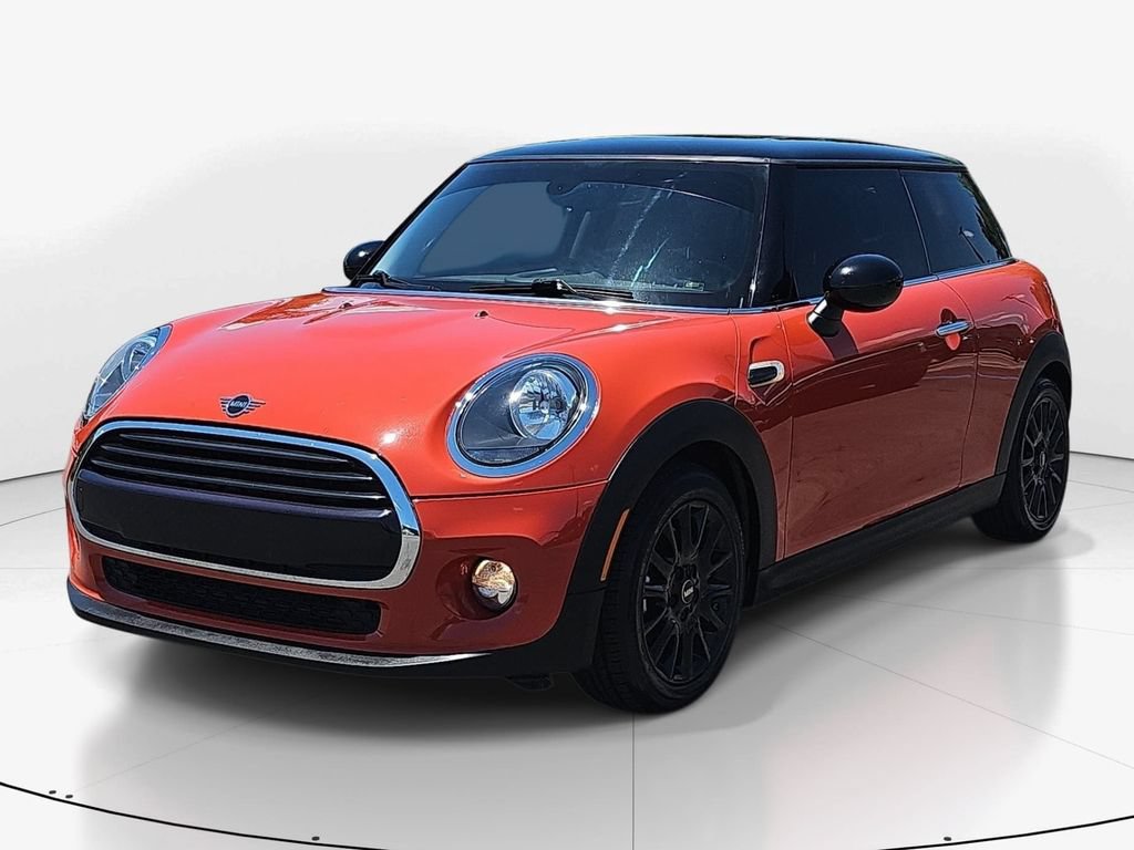 Used 2019 MINI Cooper 2-Door Hardtop FWD image 11