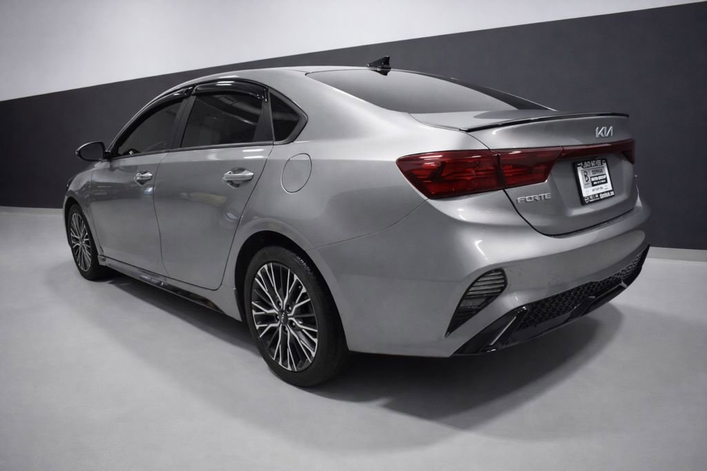 Used 2024 Kia Forte GT-Line image 3