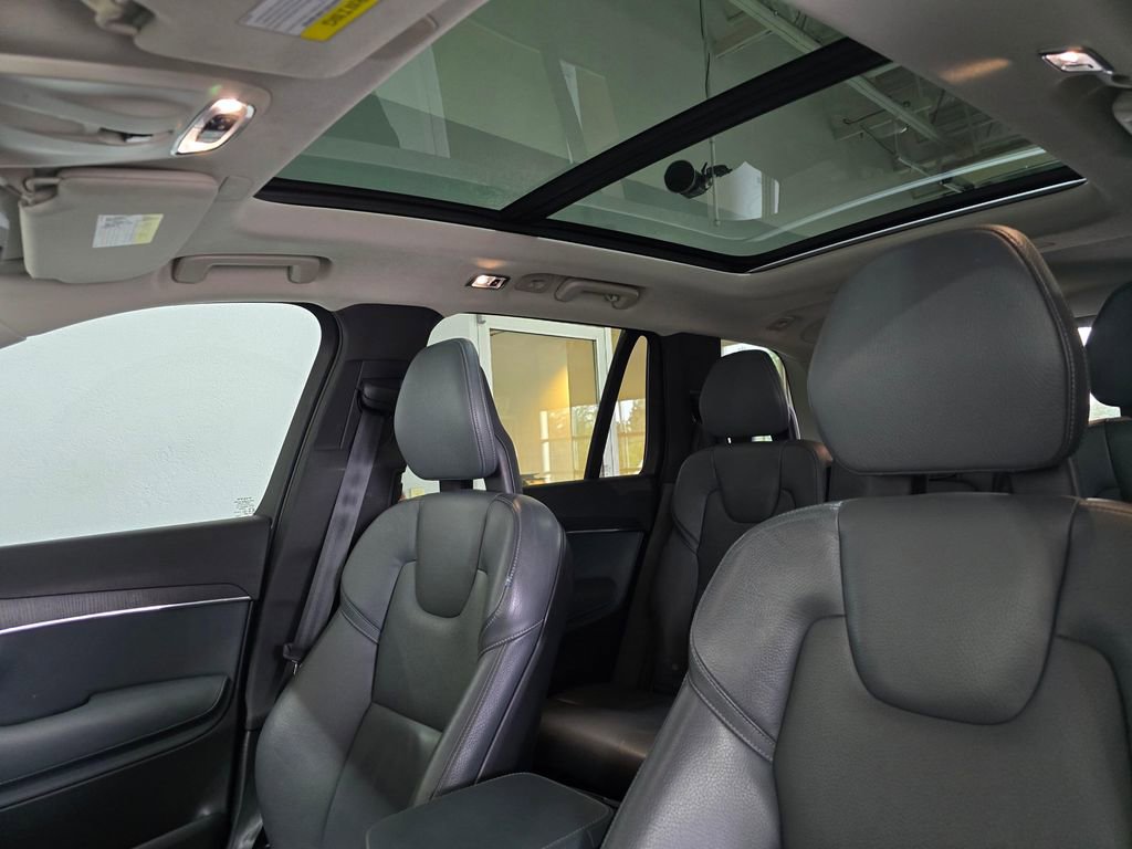Used 2020 Volvo XC90 T8 Momentum AWD/4WD image 23