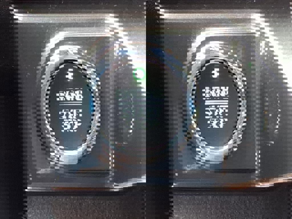 Certified 2023 Ford F150 XLT w/ Equipment Group 302A High image 21