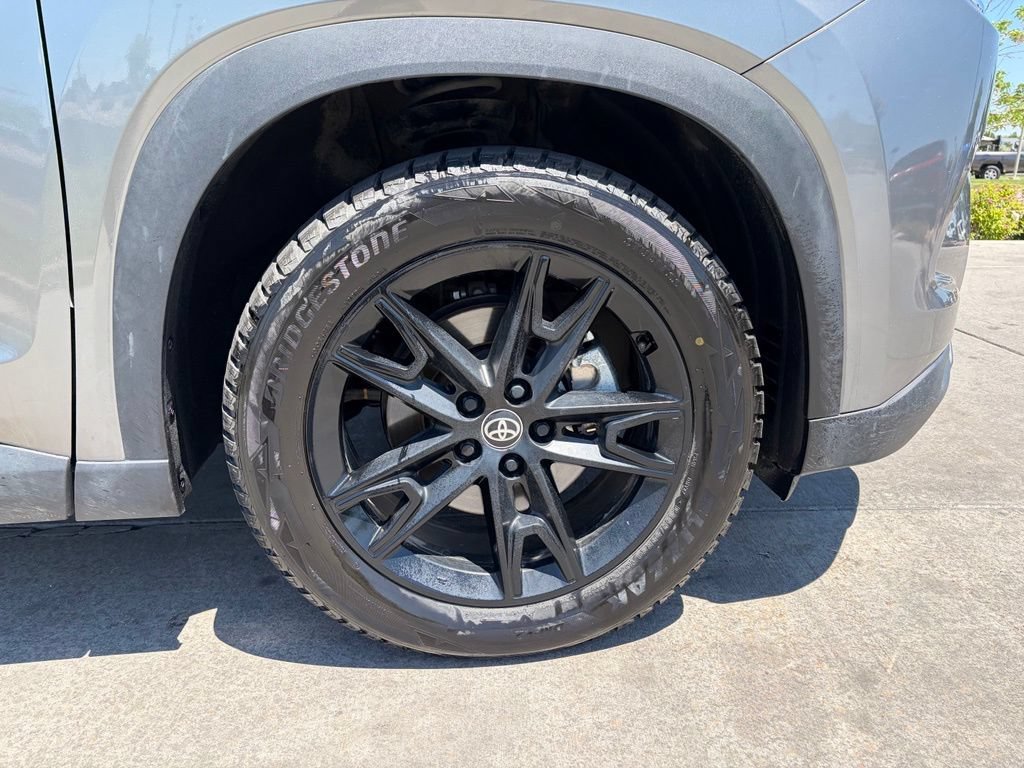 Used 2026 Toyota Grand Highlander AWD image 15