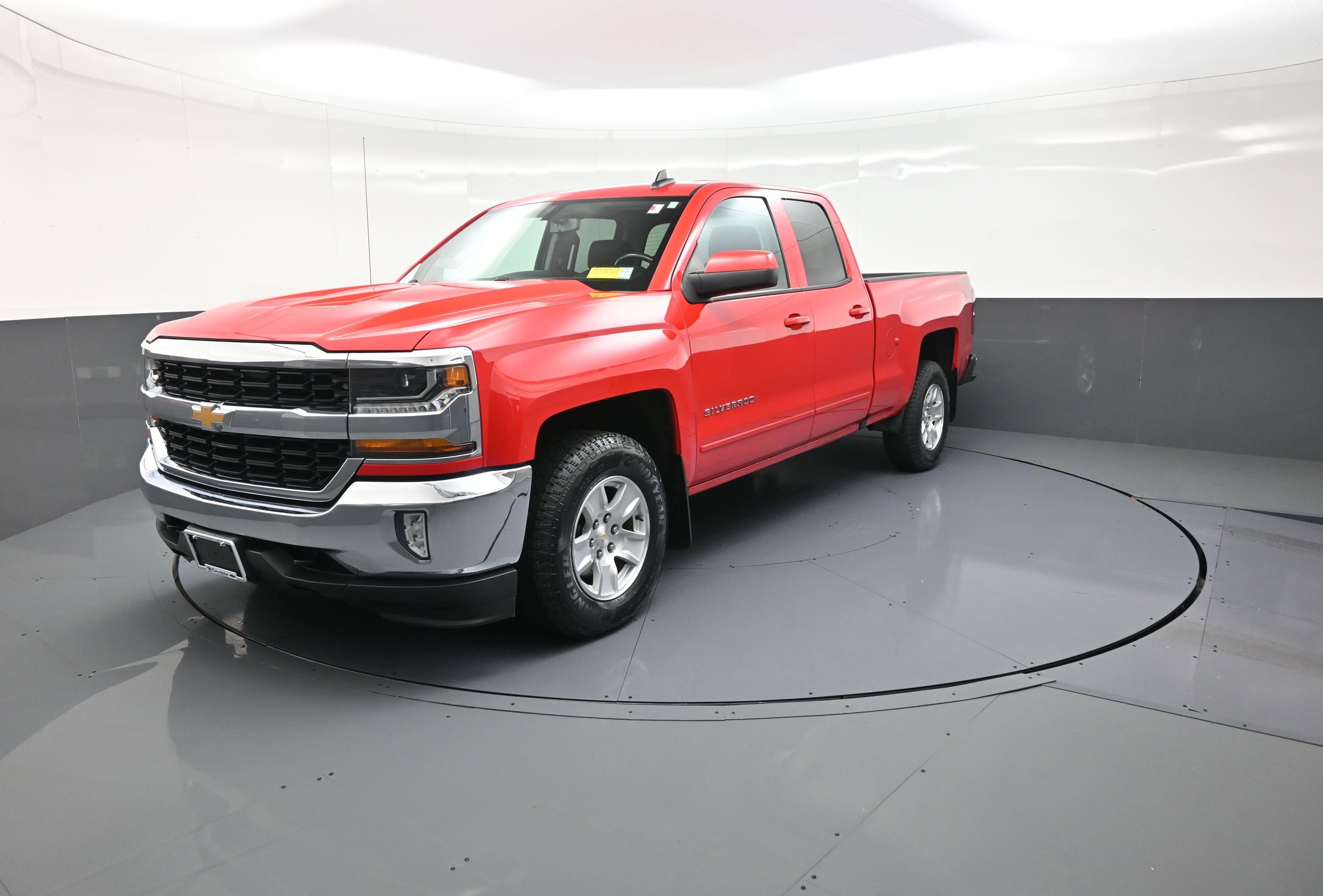 Used 2017 Chevrolet Silverado 1500 LT w/ All Star Edition image 7