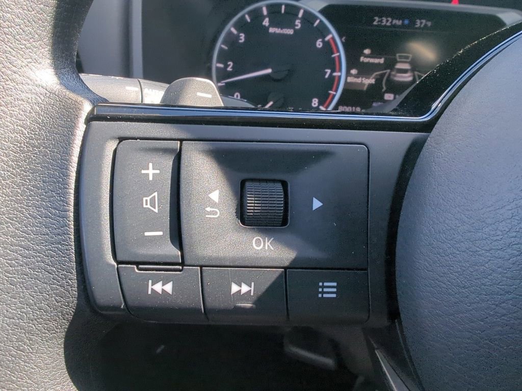 Used 2021 Nissan Rogue SV AWD/4WD image 22