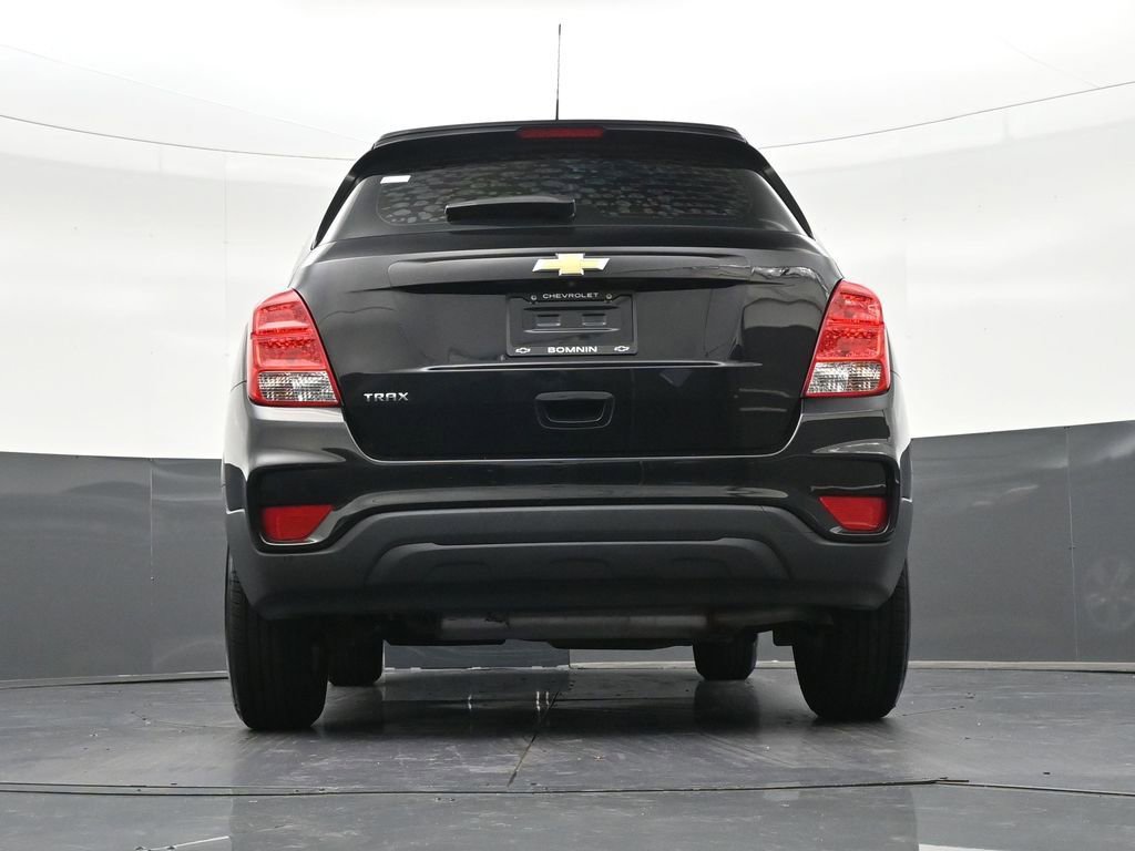 Used 2020 Chevrolet Trax LS FWD image 26