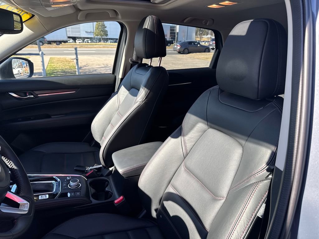 Used 2023 MAZDA CX-5 Carbon Edition image 9