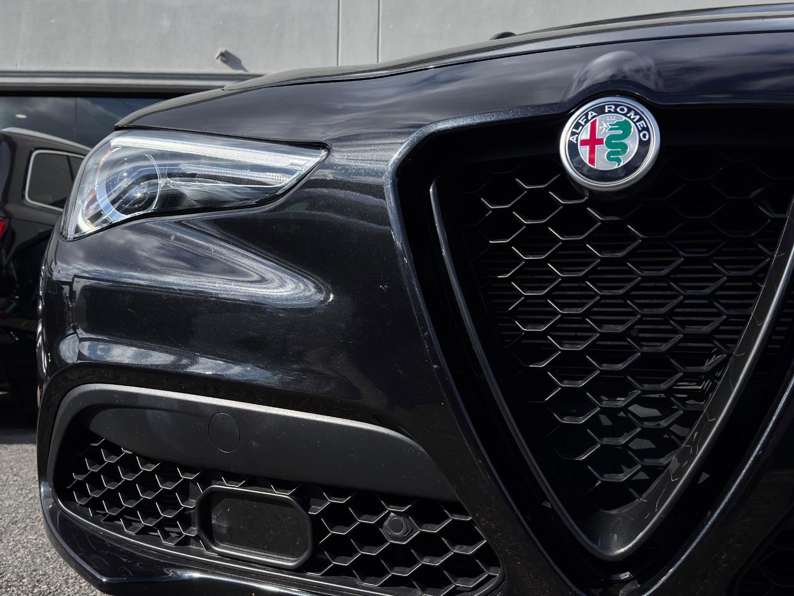 Used 2022 Alfa Romeo Stelvio Sprint image 11