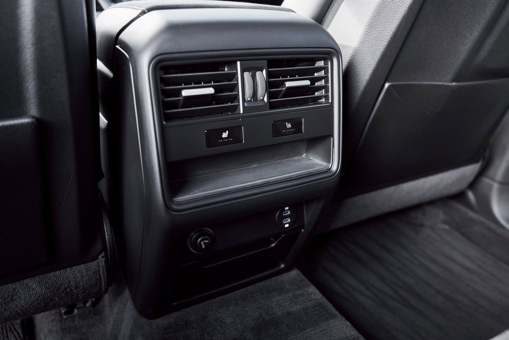 Used 2023 Porsche Cayenne Turbo GT image 57