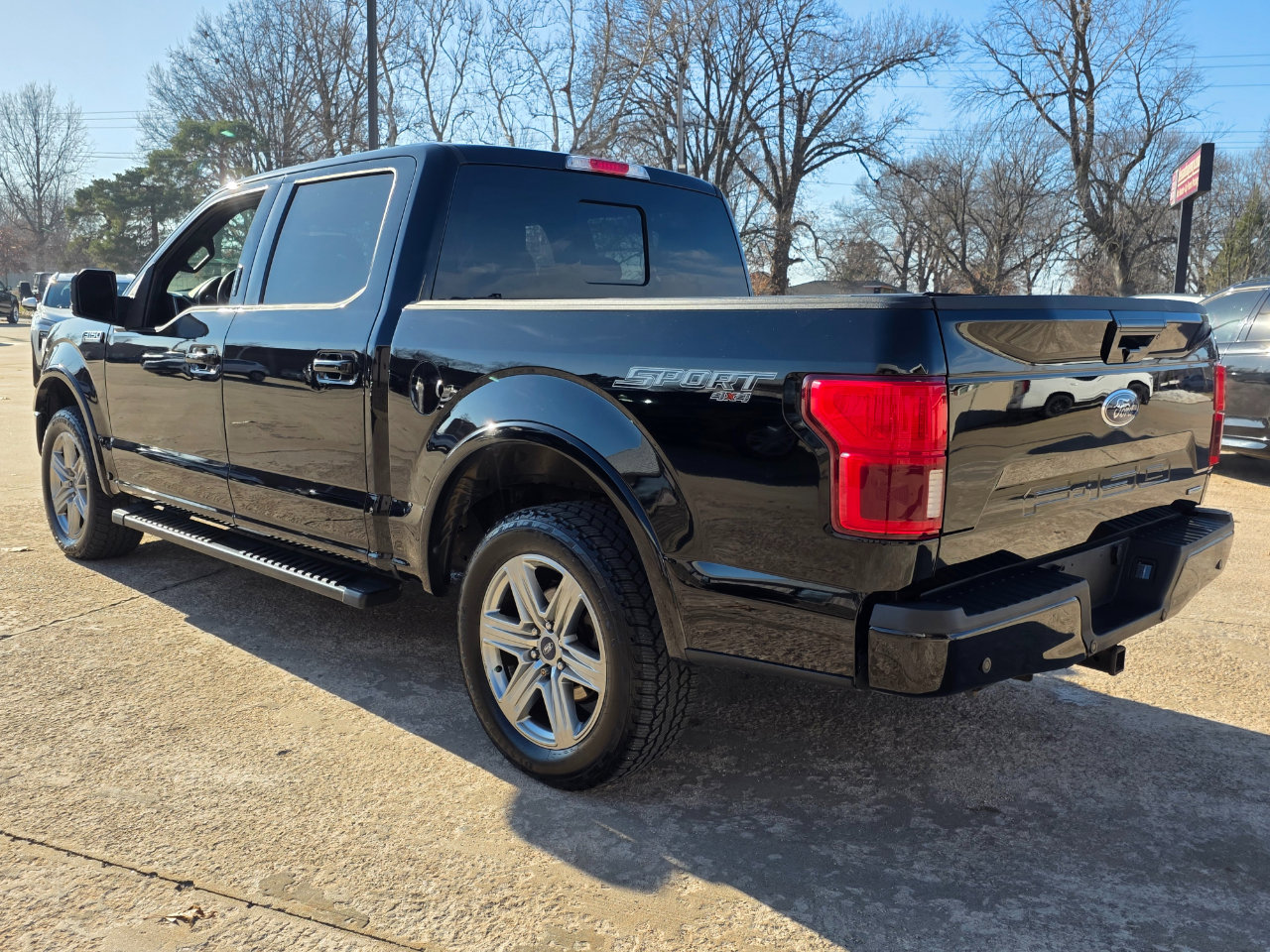 Used 2018 Ford F150 Lariat w/ Equipment Group 502A Luxury image 17