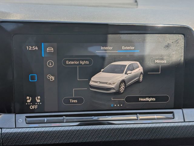 Used 2022 Volkswagen Golf R image 15