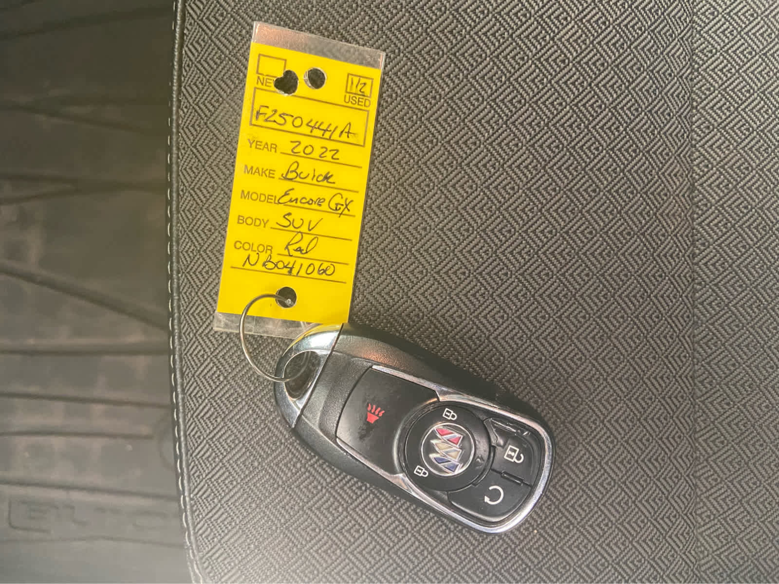 Used 2022 Buick Encore GX Select w/ Sport Touring Package image 36