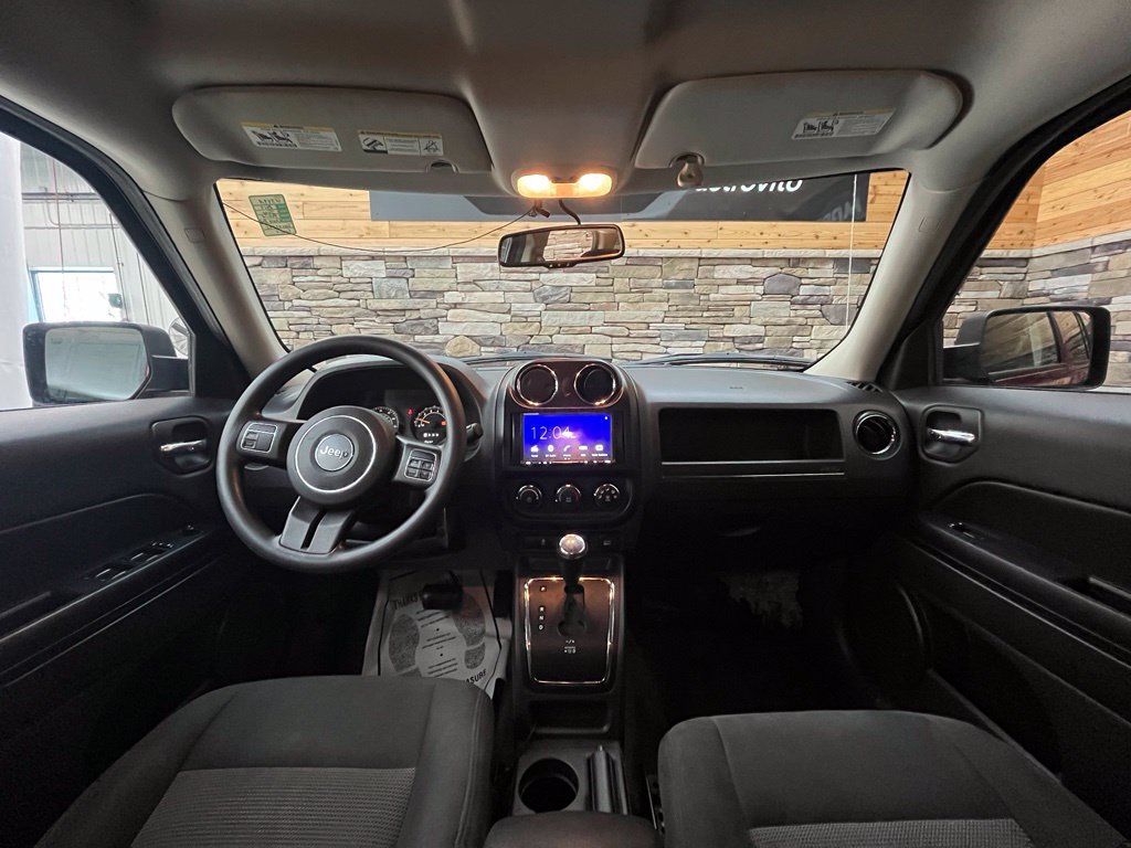 Used 2017 Jeep Patriot Sport w/ Power Value Group AWD/4WD image 23