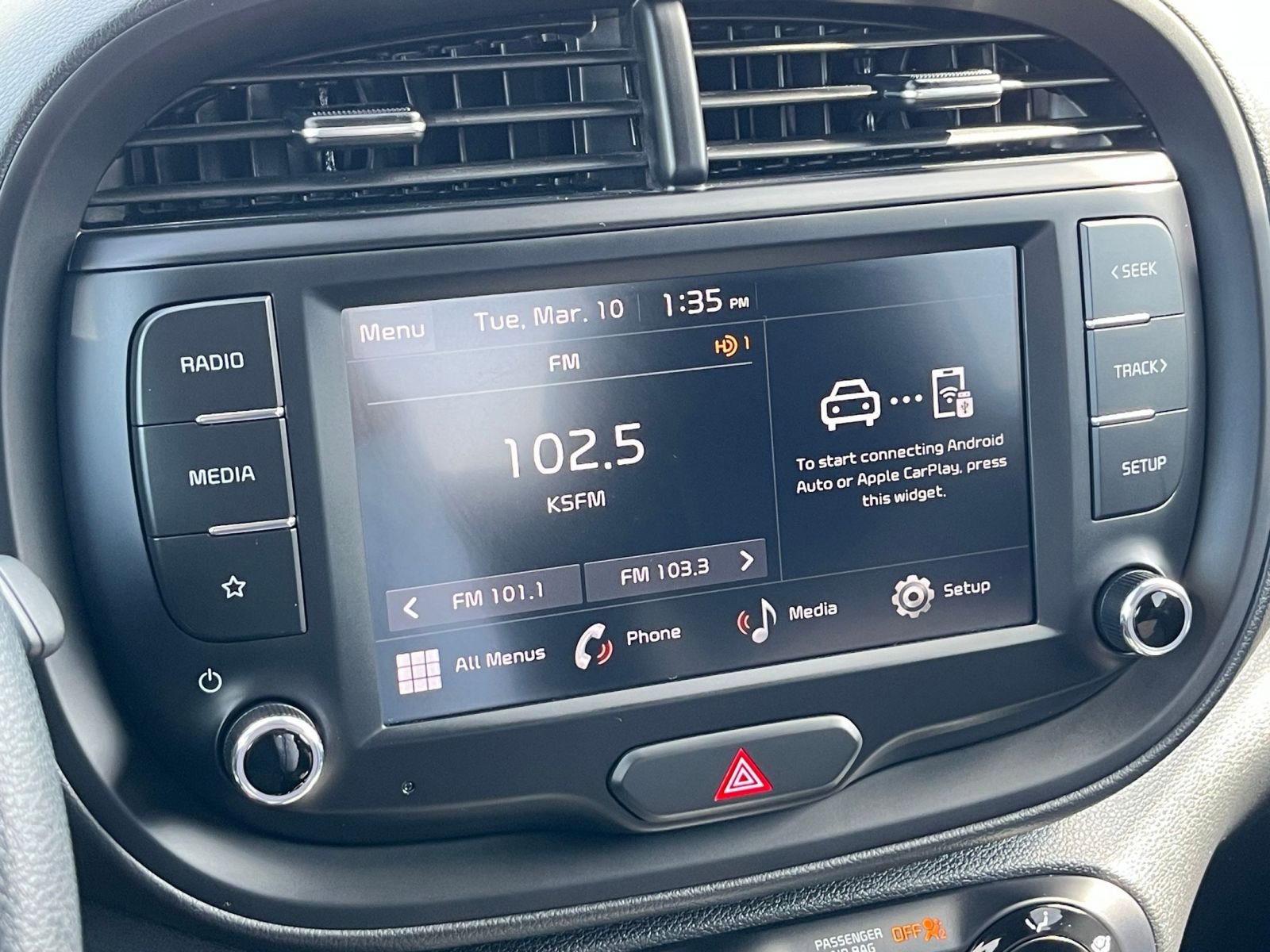 Used 2025 Kia Soul LX w/ LX Technology Package image 20