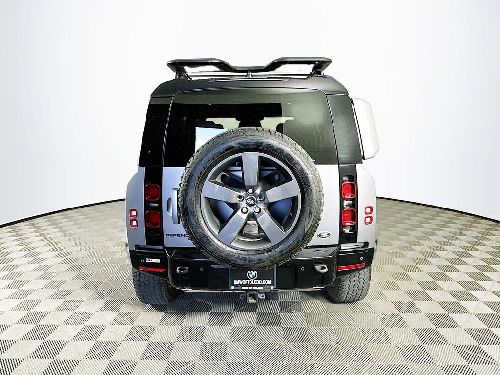Used 2022 Land Rover Defender 110 X-Dynamic SE image 8
