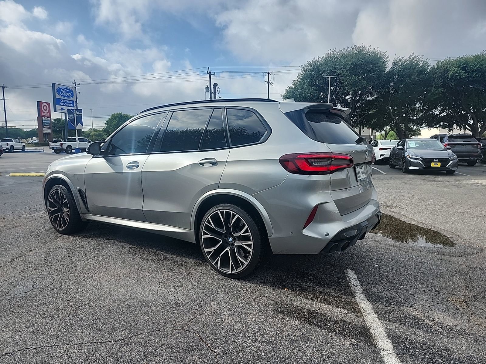 Used 2021 BMW X5 M w/ Competition Package image 4