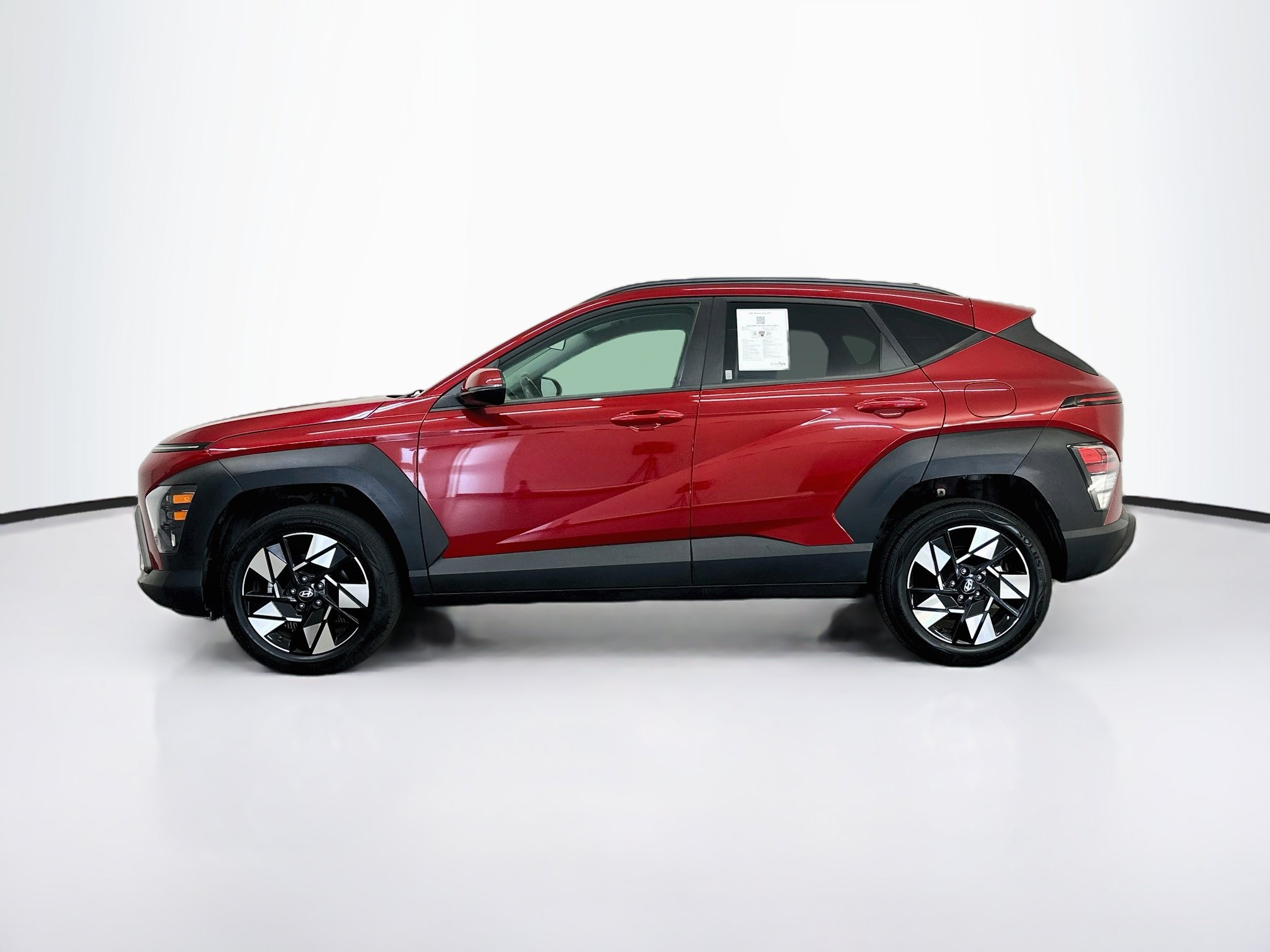 Used 2025 Hyundai Kona SEL AWD/4WD image 4