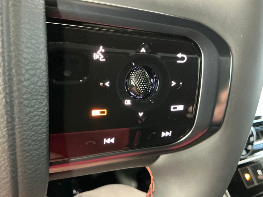 Used 2025 Nissan Armada PRO-4X image 68