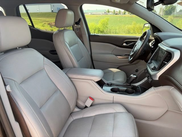 Used 2017 GMC Acadia SLT AWD/4WD image 9