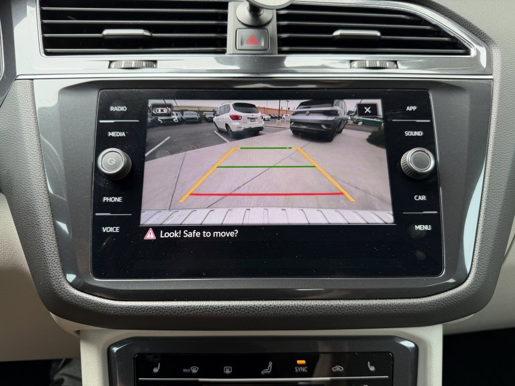 Used 2022 Volkswagen Tiguan SE FWD image 21