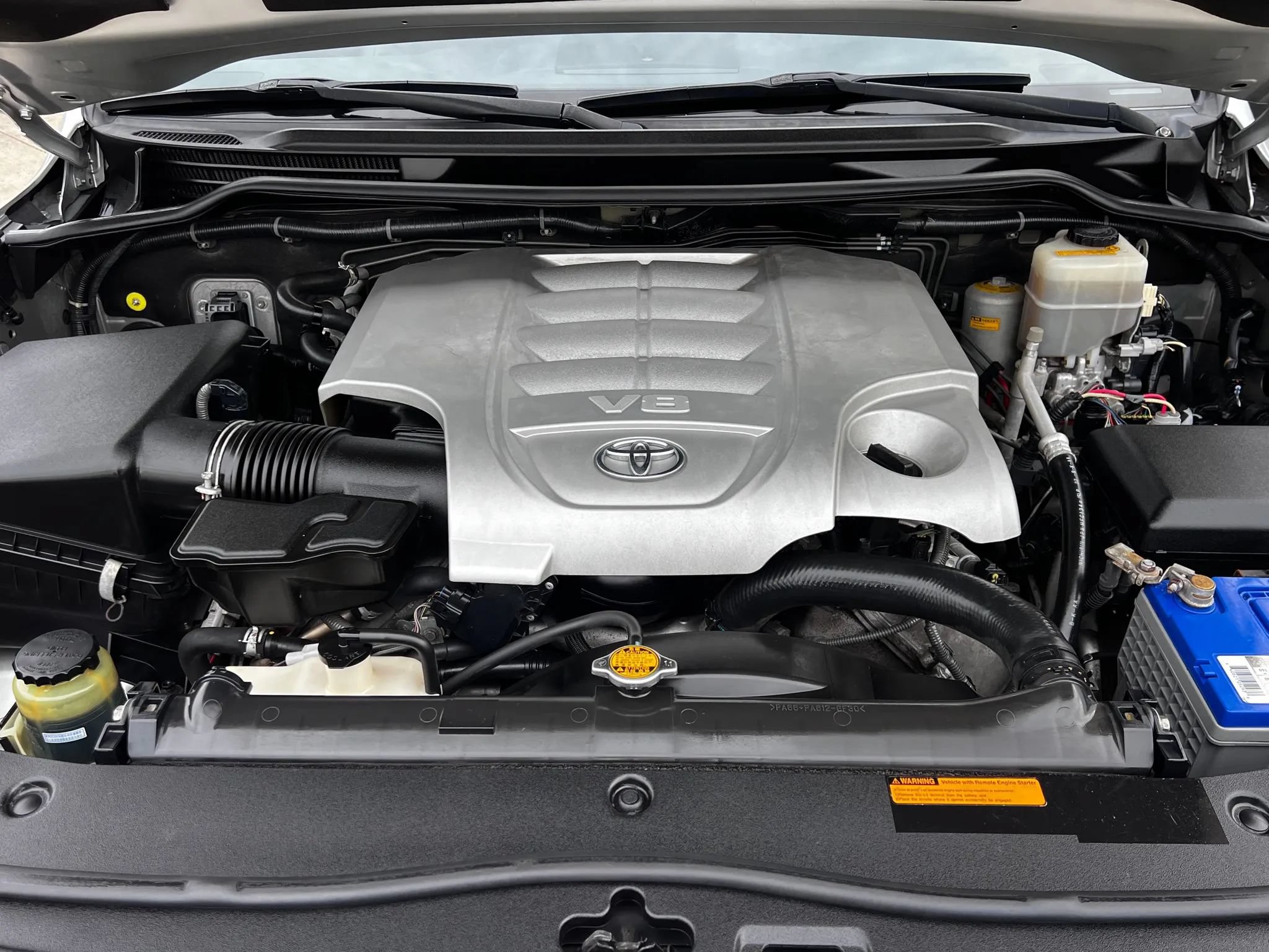 Used 2008 Toyota Land Cruiser AWD/4WD image 11