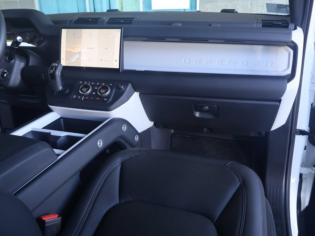 Used 2025 Land Rover Defender 110 S AWD/4WD image 30