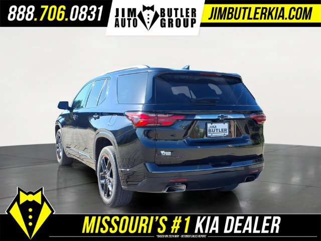 Used 2023 Chevrolet Traverse Premier w/ Redline Edition FWD image 4
