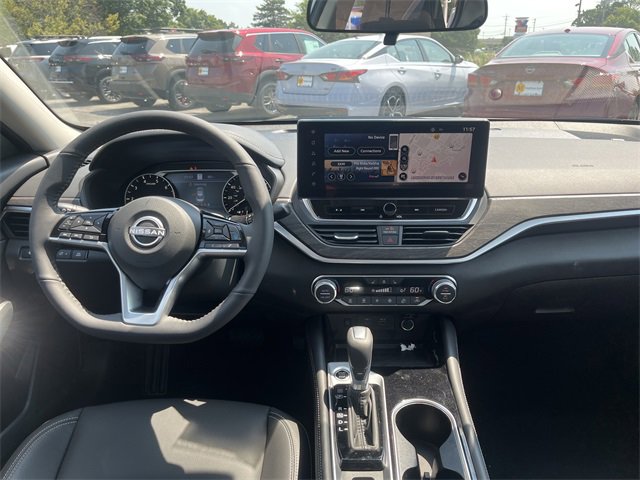 New 2025 Nissan Altima 2.5 SL image 12