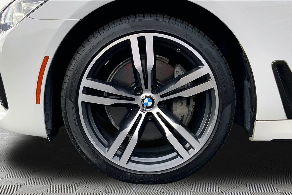 Used 2019 BMW 740i w/ Executive Package image 22