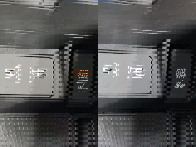 Certified 2025 Acura TLX w/ Technology Package image 33