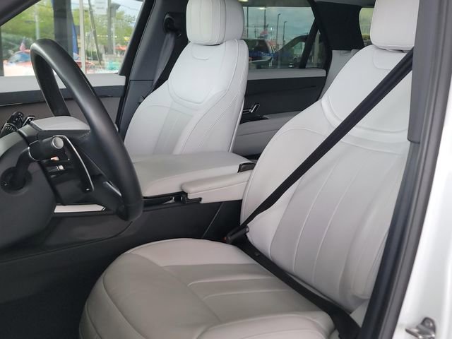 Used 2024 Land Rover Range Rover Sport SE AWD/4WD image 9