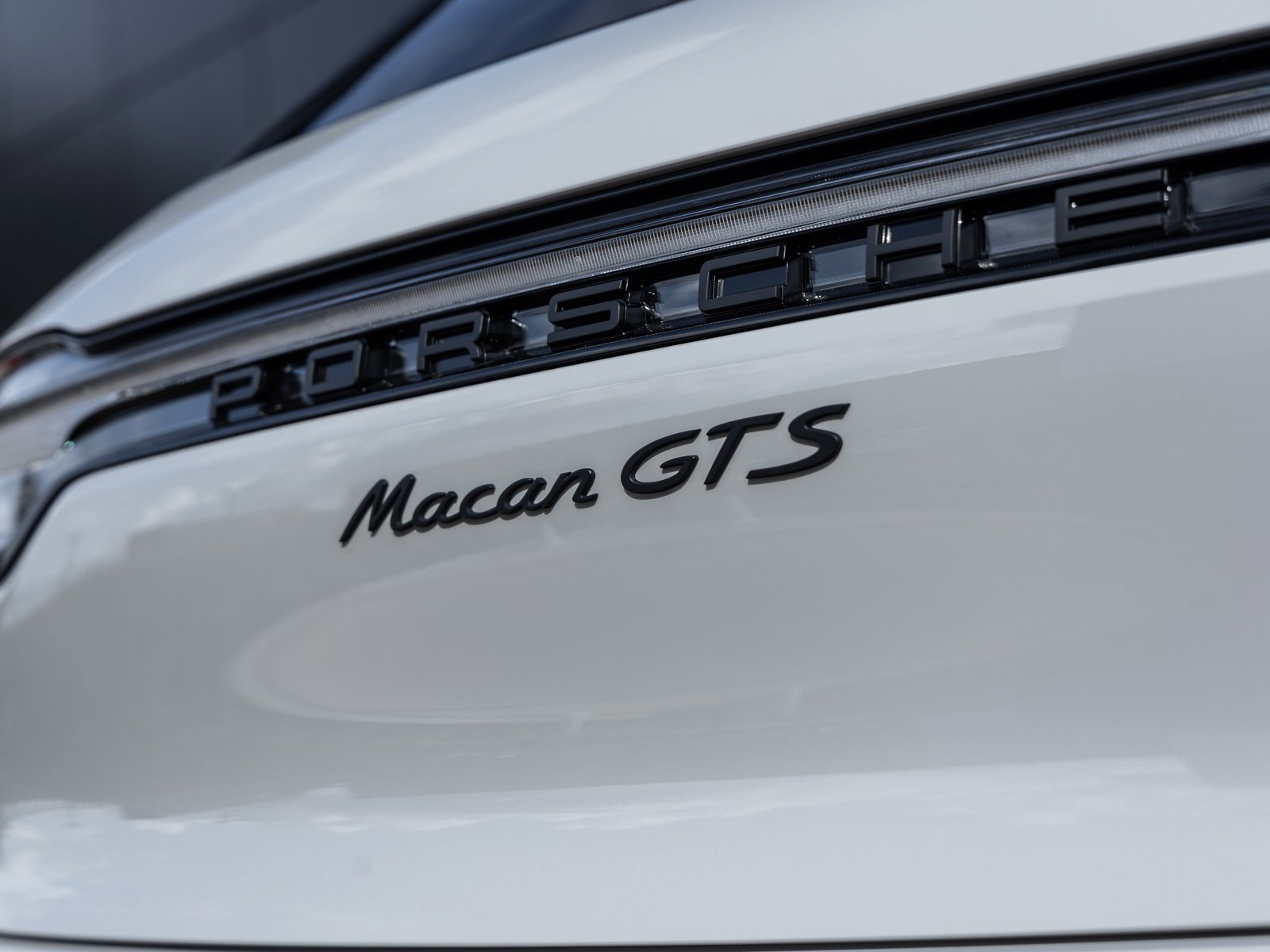 New 2026 Porsche Macan GTS image 15