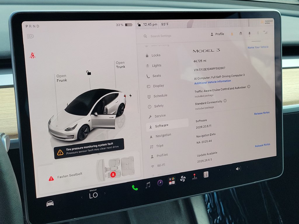 Used 2023 Tesla Model 3 Standard Range RWD image 24