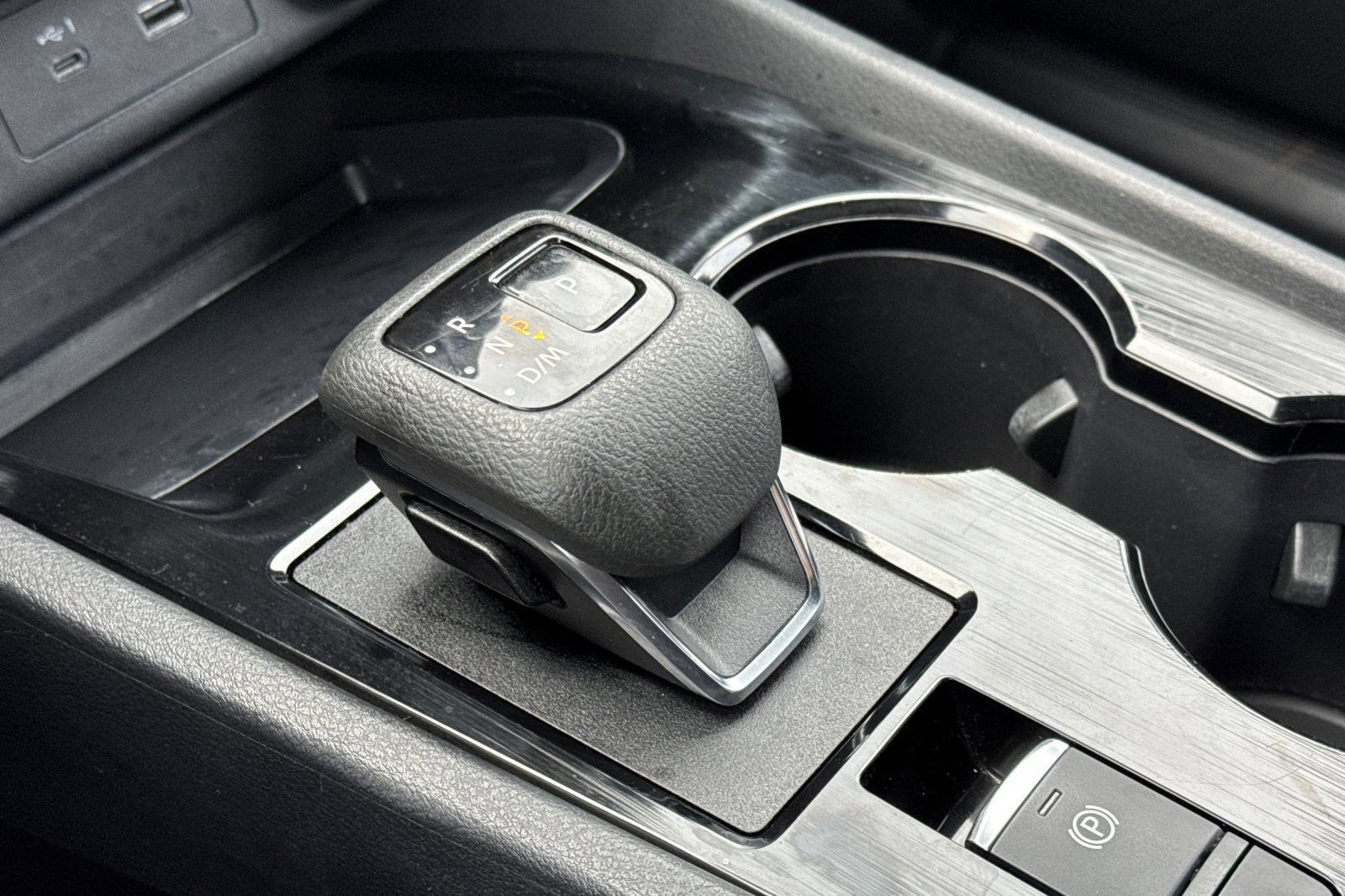 Certified 2023 Nissan Rogue SV image 24