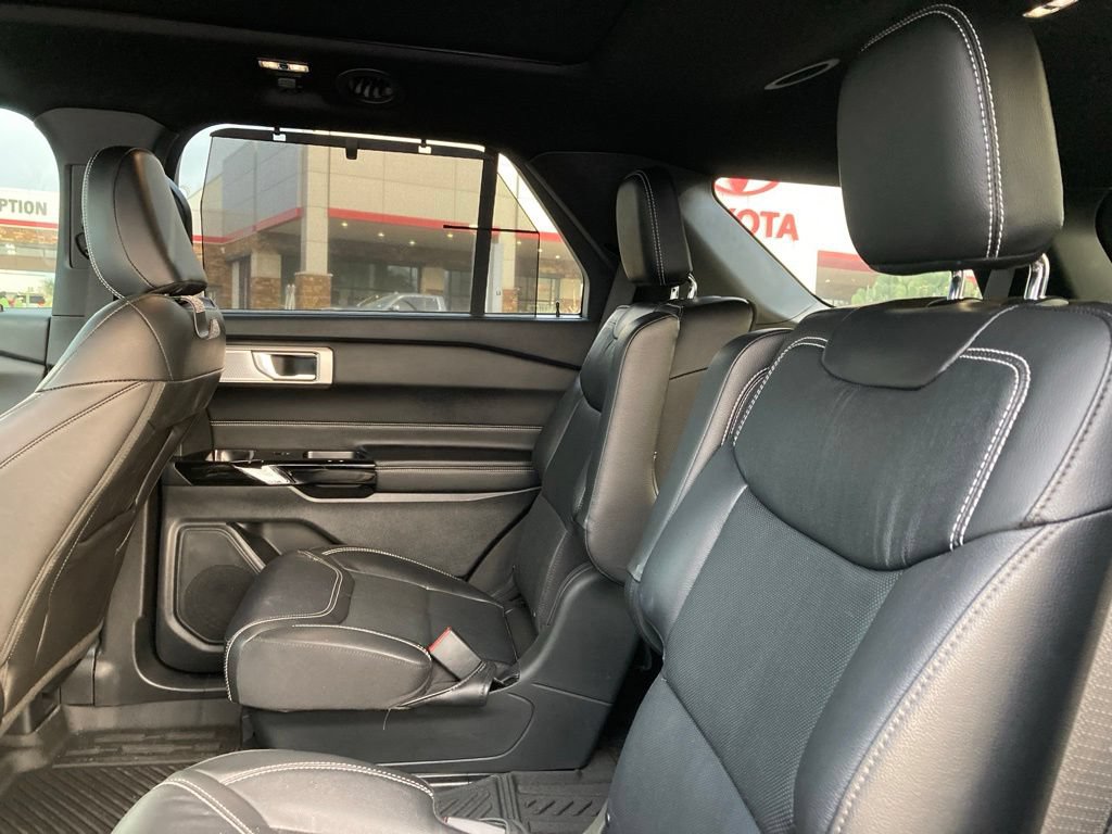 Used 2023 Ford Explorer ST w/ Equipment Group 401A AWD/4WD image 11