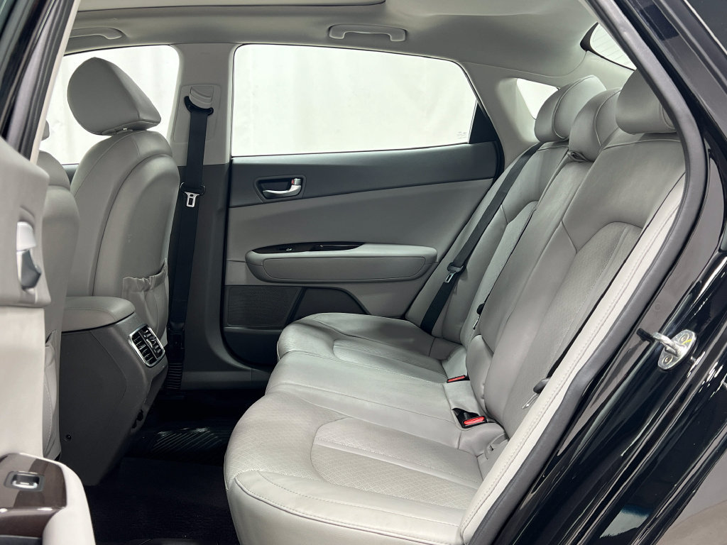Used 2018 Kia Optima EX w/ Technology Package FWD image 33