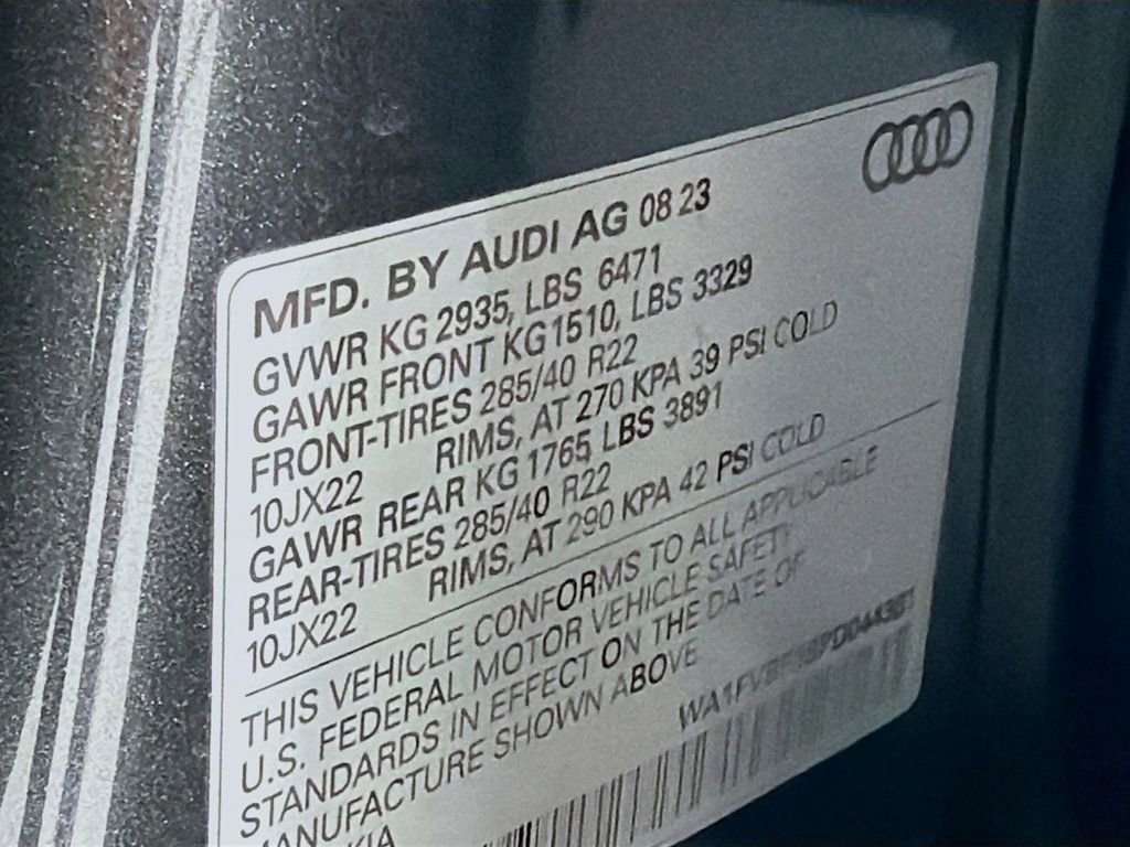 Used 2023 Audi Q8 Prestige image 35