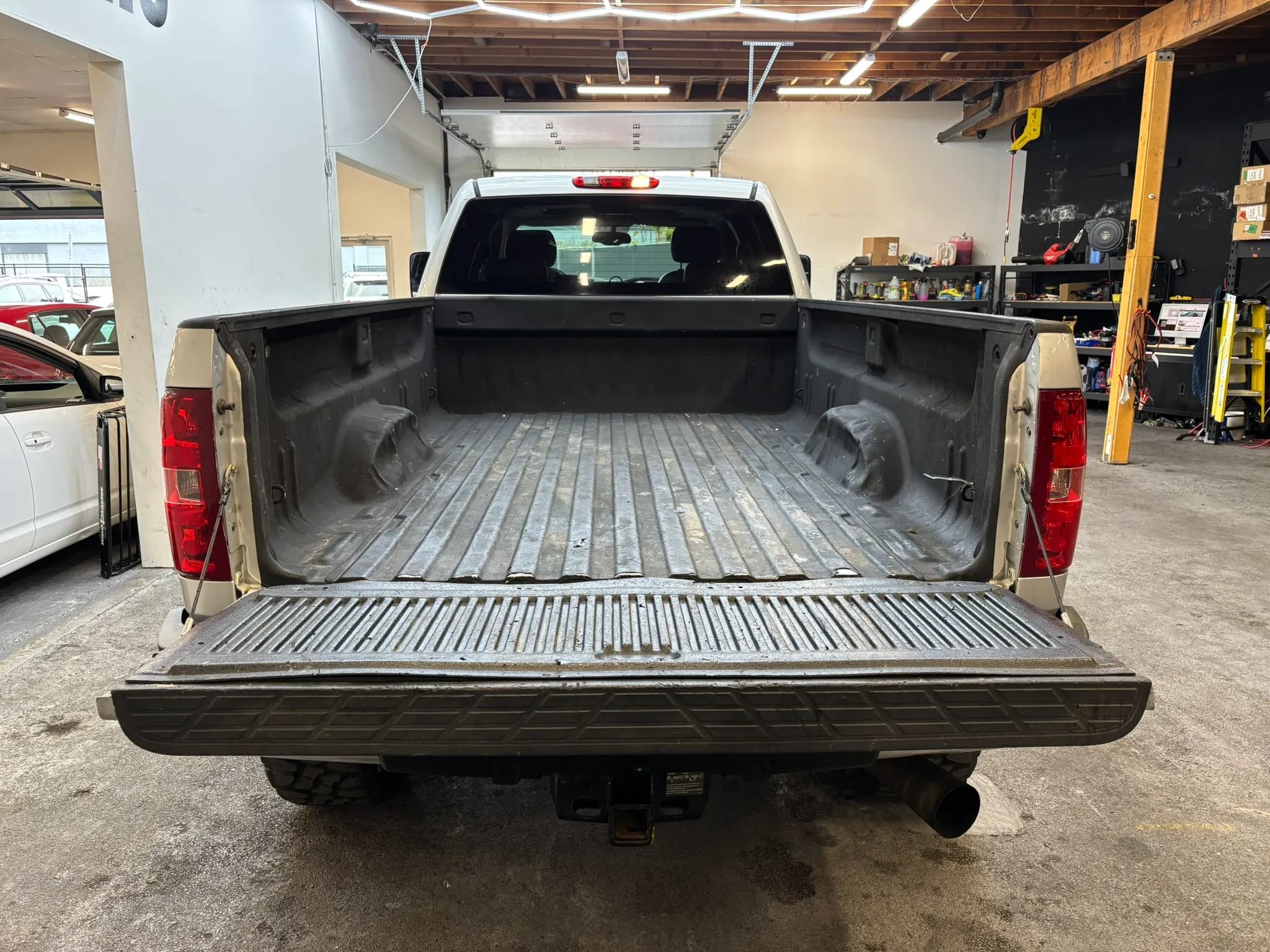 Used 2014 Chevrolet Silverado 3500 LTZ w/ LTZ Plus Package AWD/4WD image 26