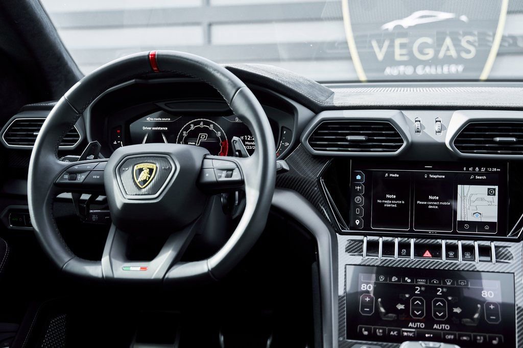 Used 2024 Lamborghini Urus Performante image 63
