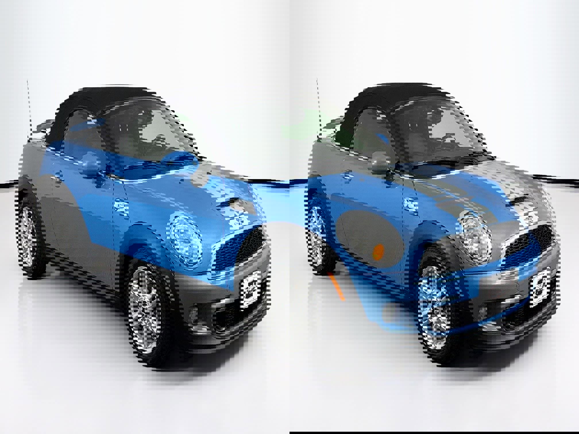 Used 2013 MINI Cooper Roadster S FWD image 2