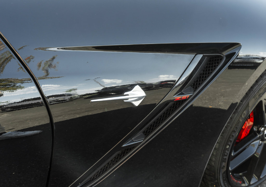 Used 2014 Chevrolet Corvette Stingray Coupe w/ 3LT Preferred Equipment Group RWD image 4