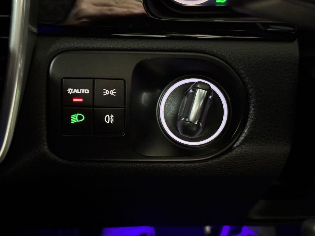 Used 2022 Porsche Cayenne S AWD/4WD image 20