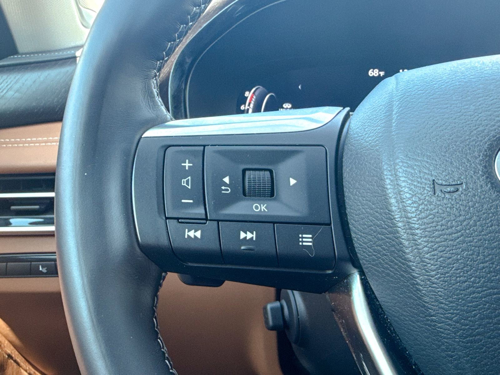 Used 2024 INFINITI QX60 Sensory w/ Vision Package image 44