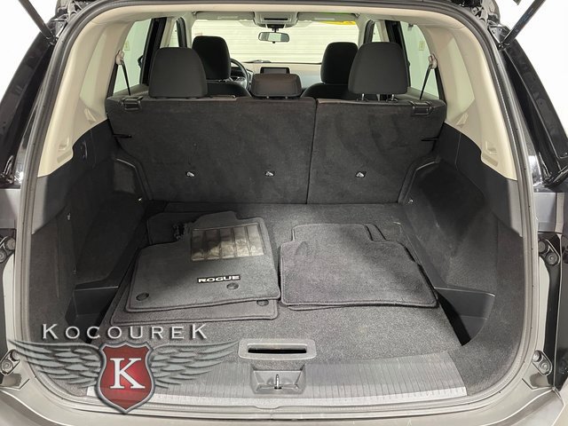 Used 2021 Nissan Rogue S image 24