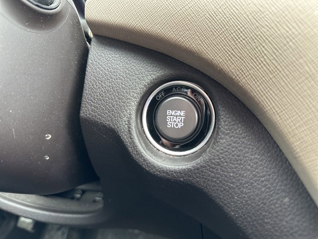 Used 2015 Hyundai Santa Fe Sport w/ Option Group 03 image 24