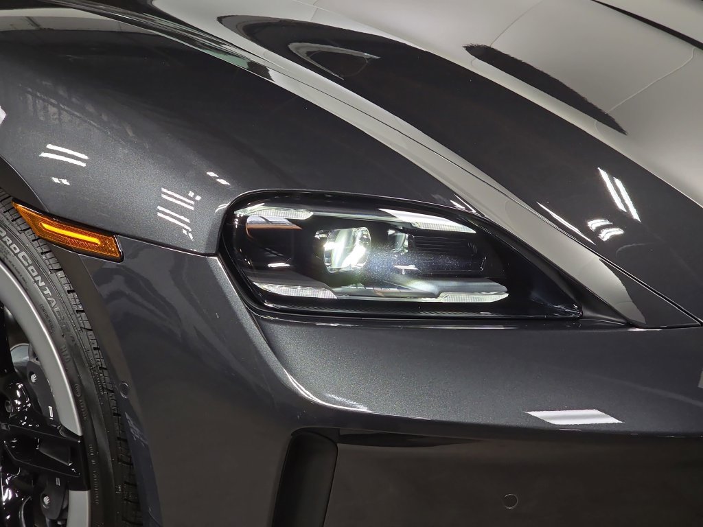 New 2026 Porsche Taycan RWD image 12